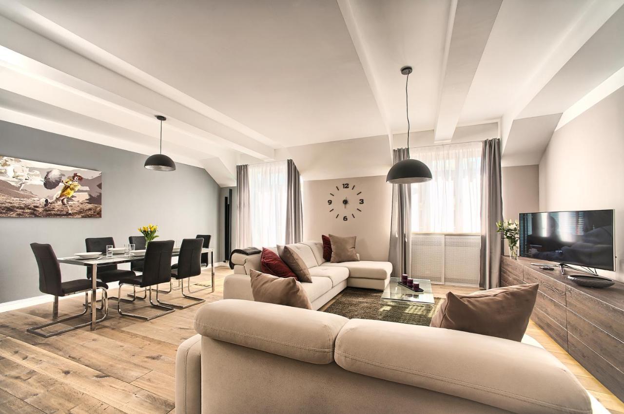 Exclusive 2 Bedroom Apartment Old Town - 2 Baths, Balcony And View - By Prague City Apartments מראה חיצוני תמונה